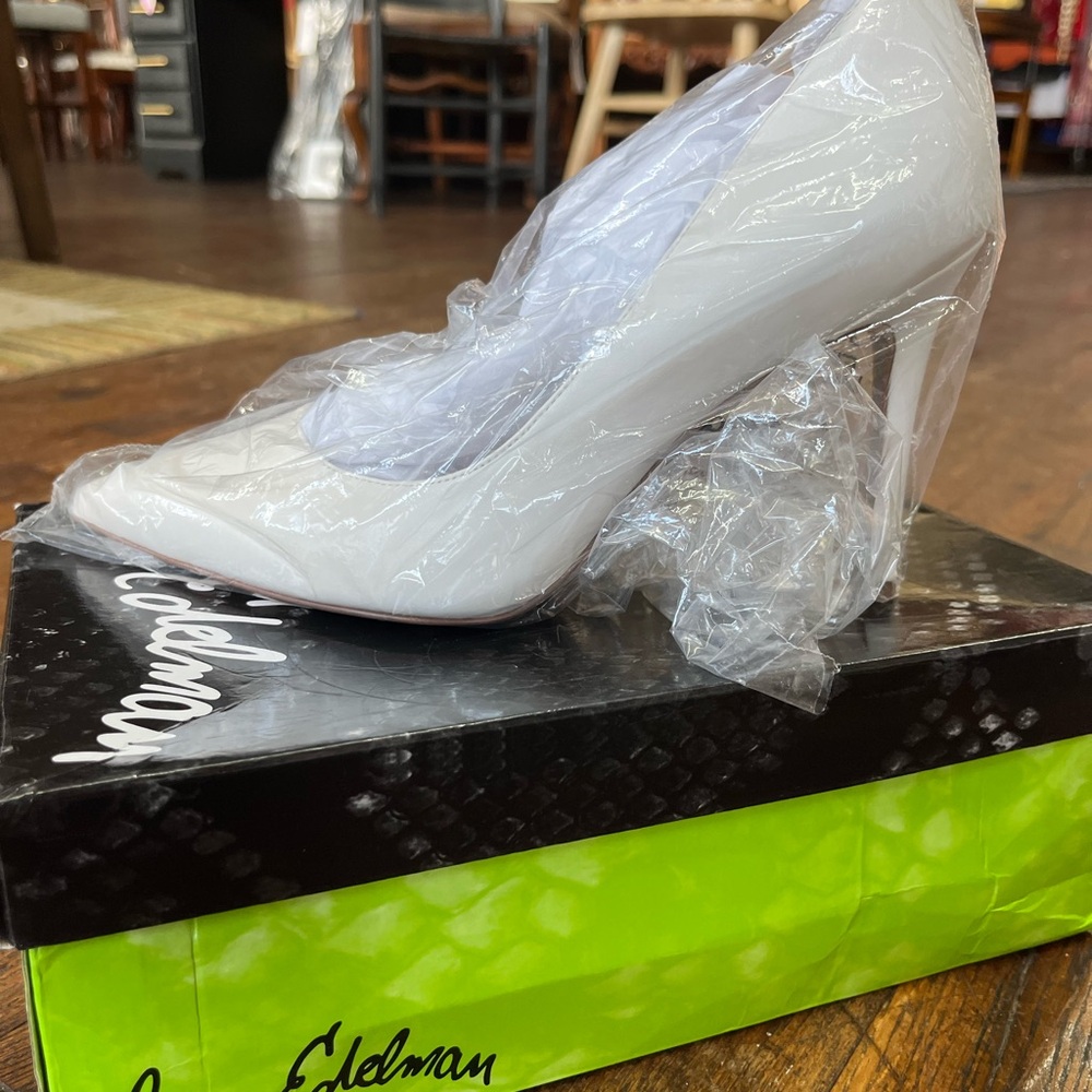 Sam Edelman White Heels with Sculptural Heel and Pointed Toe
